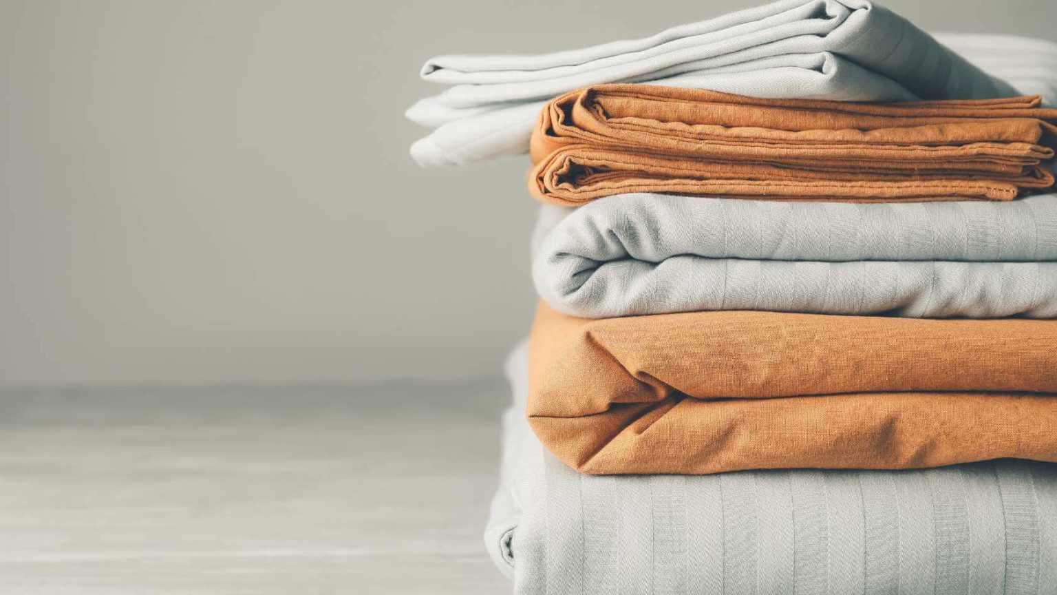 When Buying Bed Sheets, Does Thread Count Matter? Sealy AU