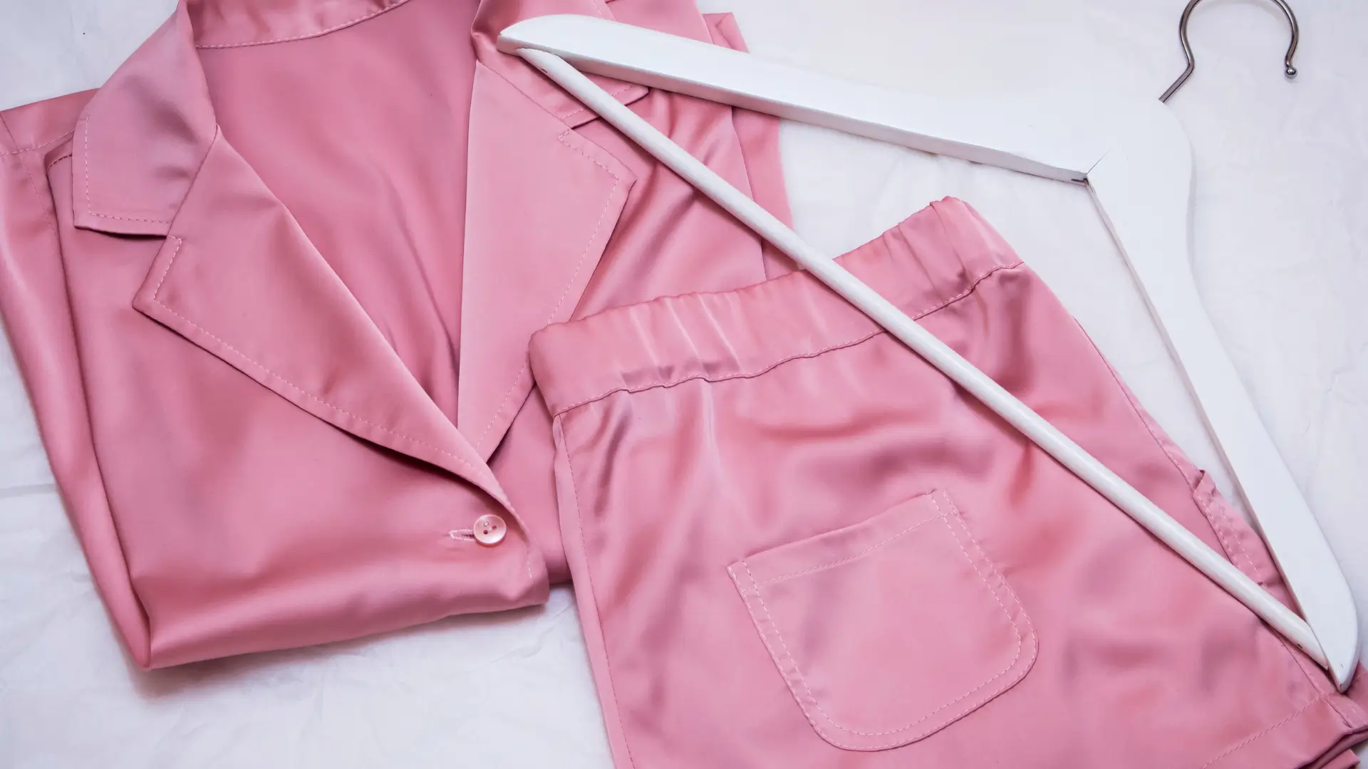 Clothes and sleepwear